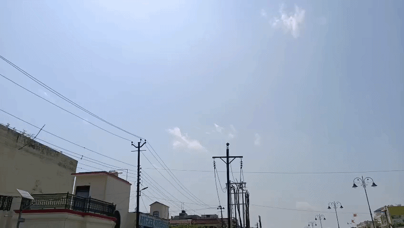 तेज धूप के बावजूद उमस में कमी, गर्मी से मिली राहत