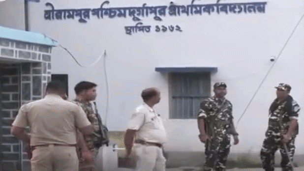 अवैध वसूली के आरोपों में कार्रवाई, नेपाल बॉर्डर के पास से हुई गिरफ्तारी