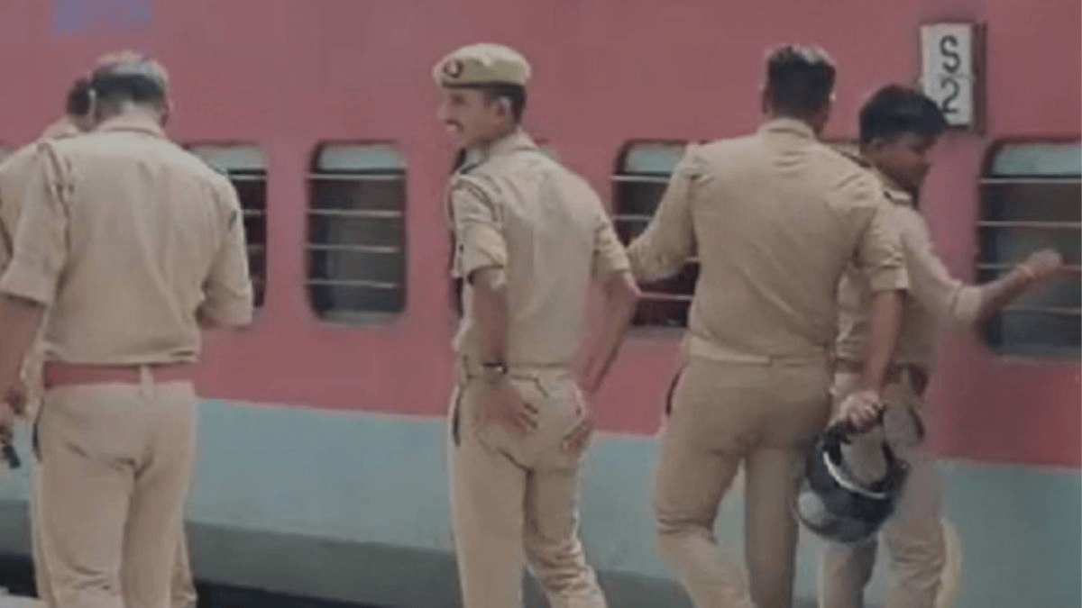डॉग स्क्वॉड और सुरक्षा एजेंसियां हाई अलर्ट, छावनी में तब्दील स्टेशन