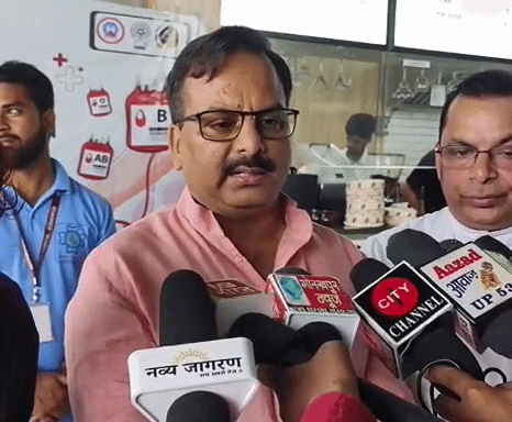 दोपहर दो बजे तक दो दर्जन से अधिक लोगों ने डोनेट किया ब्लड, मुसीबत के वक्त बचाई जा सकेगी जान