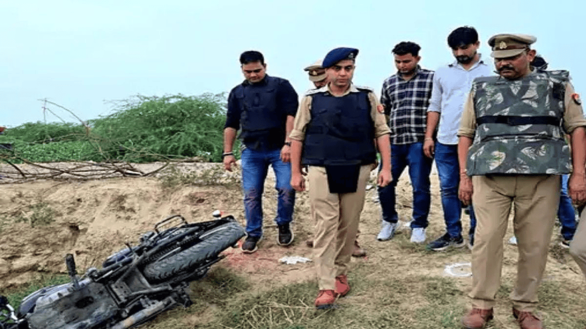 दो बदमाशों के पैर में लगी गोली, पुलिस ने बरामद किए अवैध असलहे