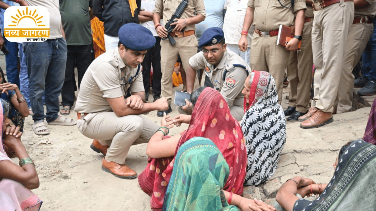 दोनों को कुल्हाड़ी से काटा, इलाके में पसरा मातम