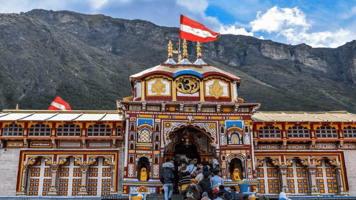 निलंबित पीए गिरफ्तार, देहरादून से SIT ने दबोचा