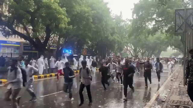 छावनी बना जंतर-मंतर, दिल्ली के कई मेट्रो स्टेशन बंद