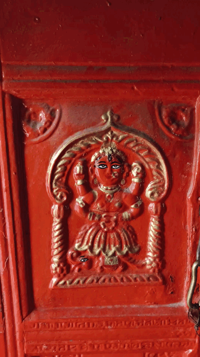 मुक्तेश्वरनाथ में उमड़ा आस्था का सैलाब, भक्तों ने शिवलिंग पर चढ़ाया जल