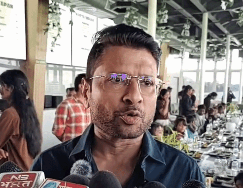फ्लोटिंग रेस्टोरेंट